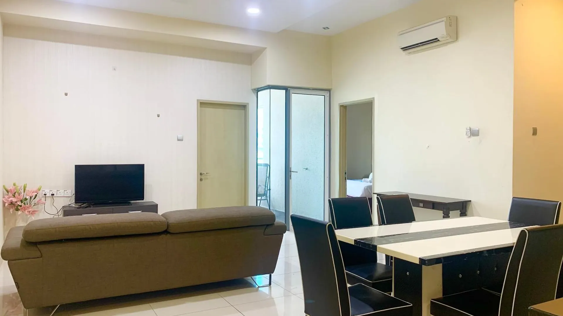 Sunset Seaview Vacation Condos @ Imago Shopping Mall Kota Kinabalu Apartment