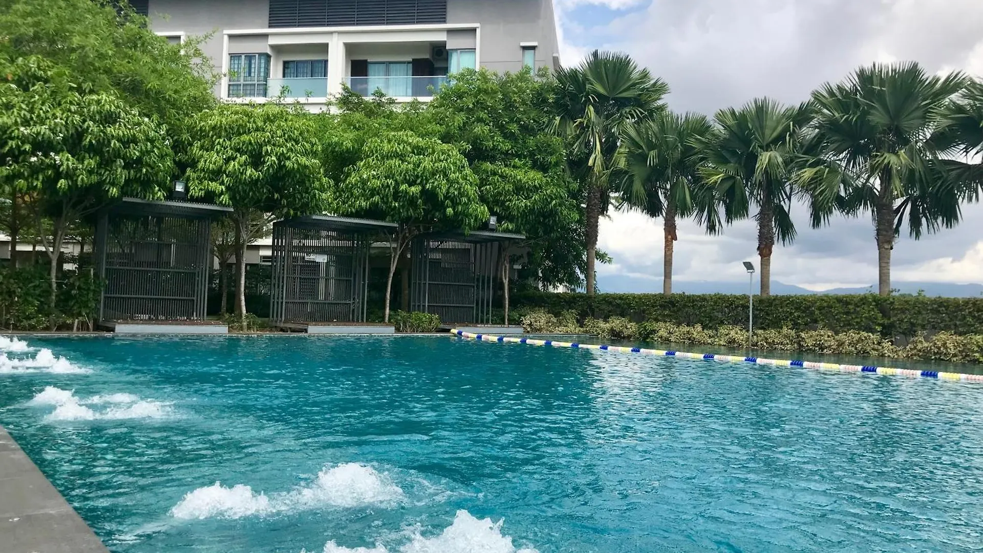 Sunset Seaview Vacation Condos @ Imago Shopping Mall Kota Kinabalu 0*,